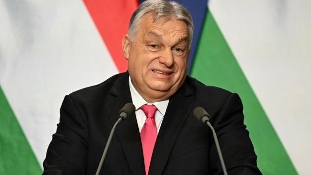 Főtt új méreg, és közénk hatol