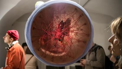 Két semmi között egy pofon – Gondolatok egy „neurodivergens kiállítás” ürügyén