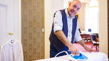 A pártoskodó, megalkuvó és gyáva elnök