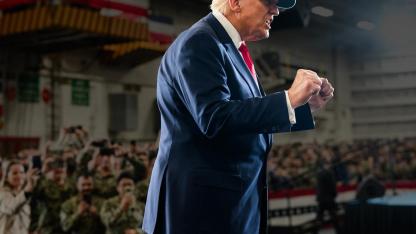 Trump Venezuela elnökeként hivatkozik magára
