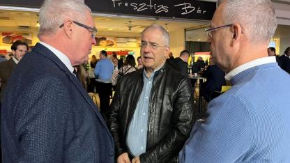 Sikkasztás miatt nyomoznak Kósa Lajos rokonának agrárcégénél