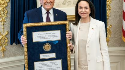 De szépen csillog, add ide! Így nyúlja le Donald Trump az aranyat