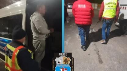Maszkos alakok ütöttek meg és raboltak ki egy karcagi nőt az otthonában