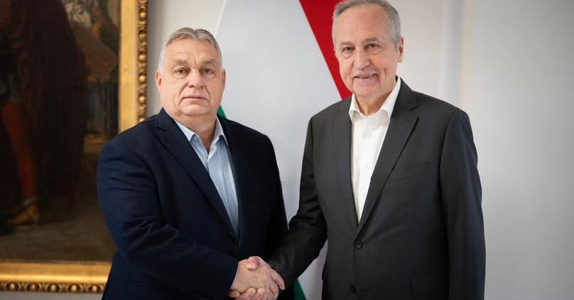 Kiélezett versenyről üzennek a fideszes sorcserék