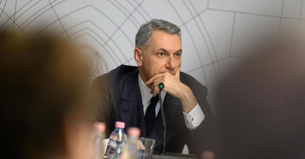 Magyar Péter emírként üzent Lázár Jánosnak