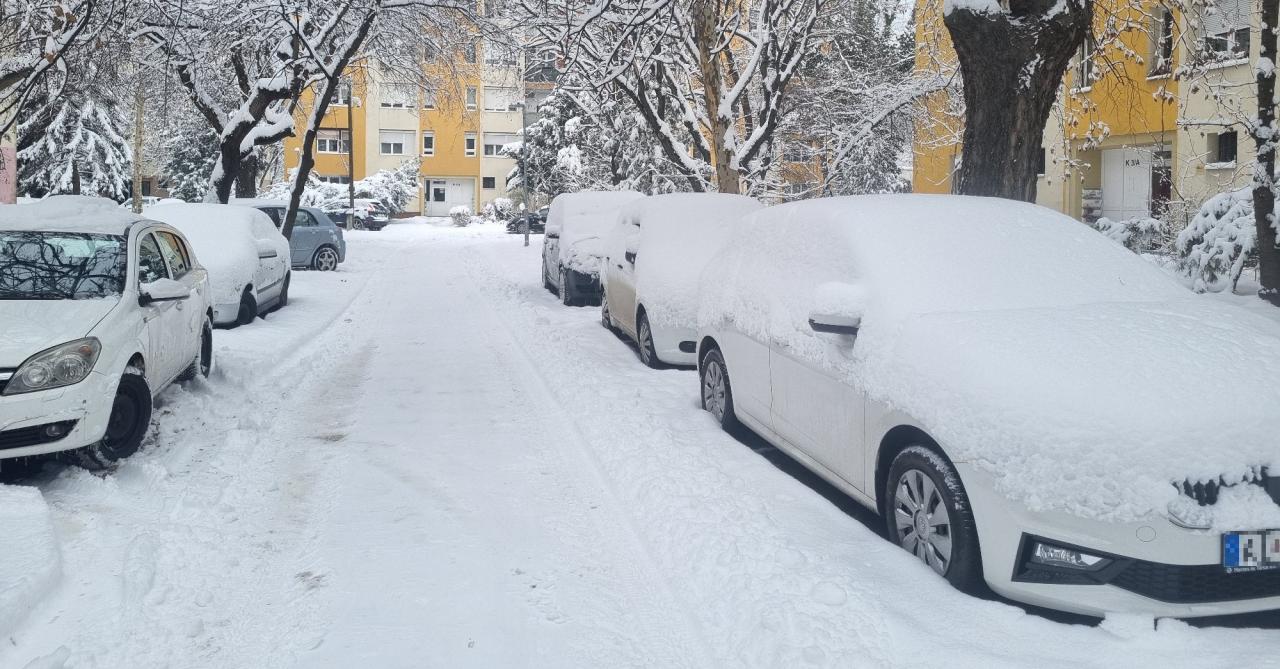 A dorogi civil hókotró
