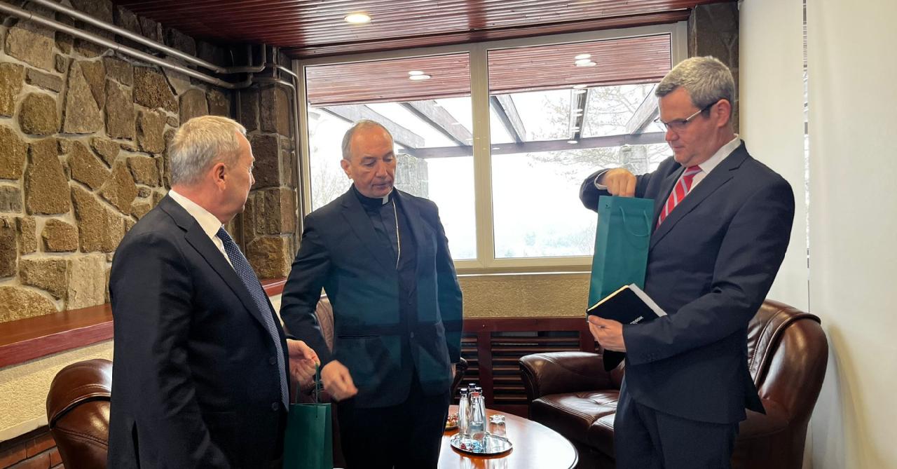 Lógott munkahelyéről Takács Péter, a BM falazni próbált, de nem sikerült