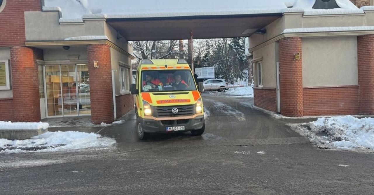Más osztályokra visznek át betegeket a Bajcsy-kórházban