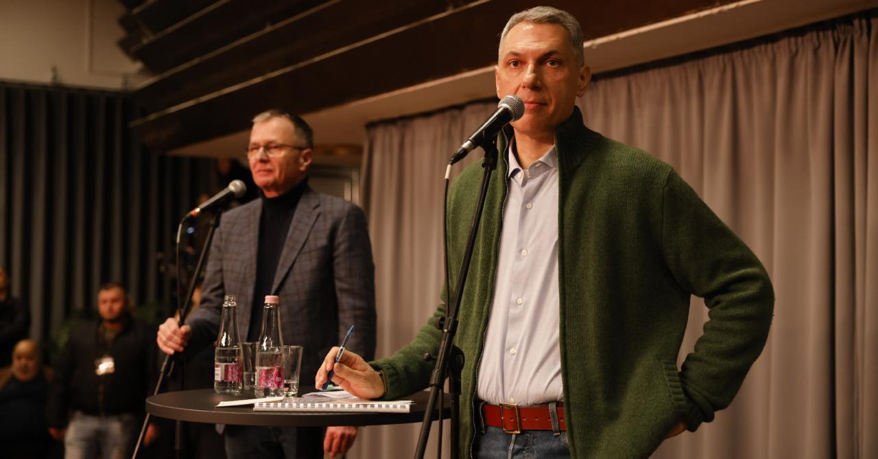 Lázár János: Magyar Péter akarja kijátszani a cigánykártyát a Rózsadombról