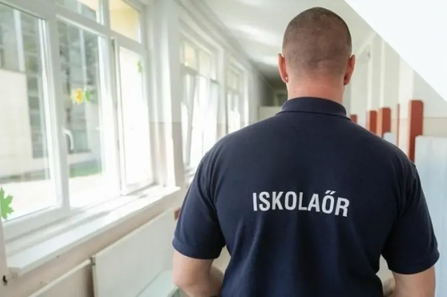 Iskolaőr (Forrás: police.hu)